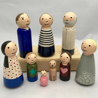 Peg Dolls 50 St&uuml;ck im Aufbewahrungskoffer